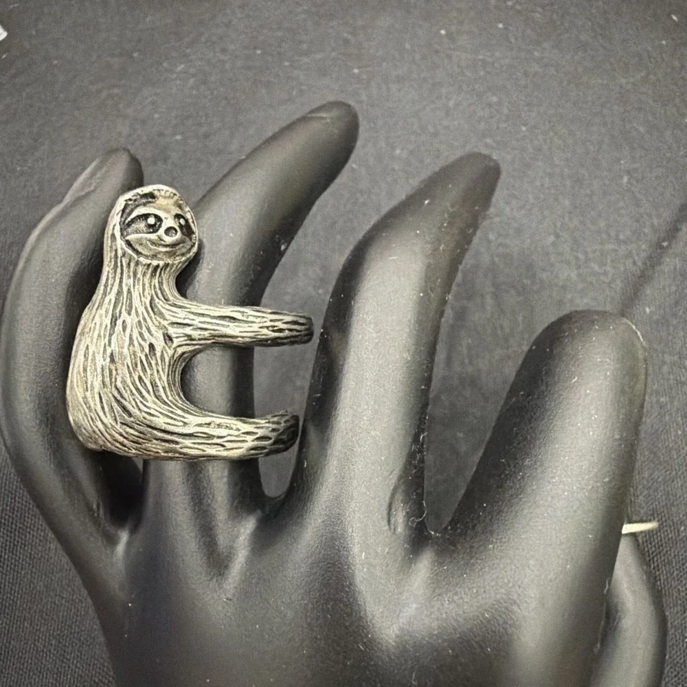 Adorable Sloth Pocket‎ Charm Or Ring, Silvertone